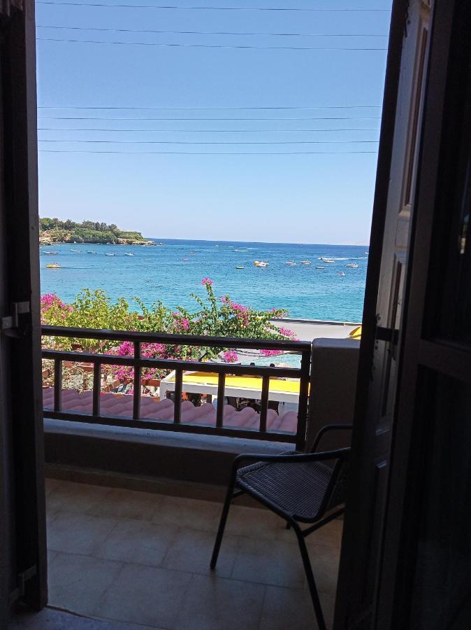 Buganvilla Sea View Apts อาเยีย เปลาเยีย ภายนอก รูปภาพ
