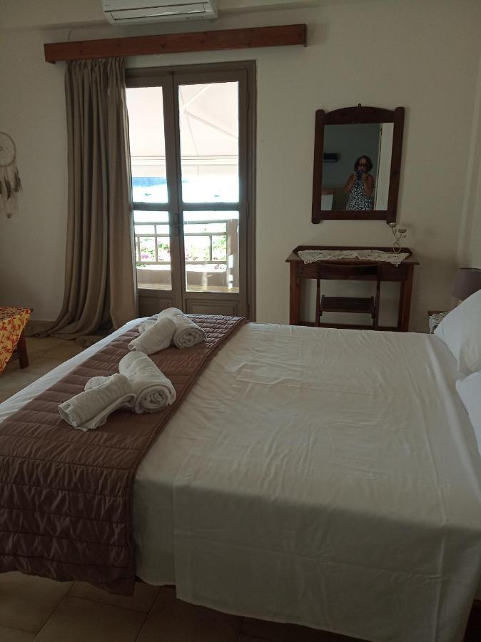Buganvilla Sea View Apts อาเยีย เปลาเยีย ภายนอก รูปภาพ
