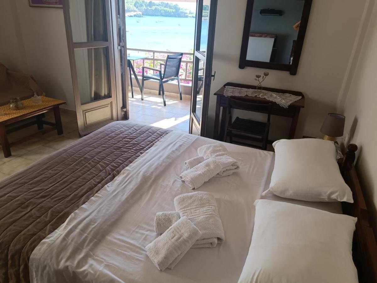 Buganvilla Sea View Apts อาเยีย เปลาเยีย ภายนอก รูปภาพ